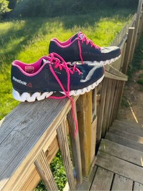 Reebok ZigTech Women’s Running Sneakers | Size 9 |